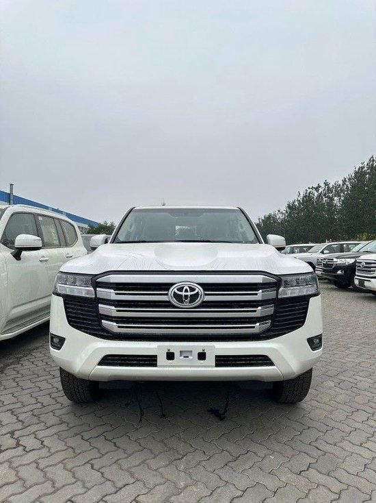 23款丰田酷路泽3500gxr现车优惠送质保