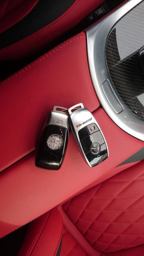 19款奔驰g63现车全新内饰设计疯狂特惠