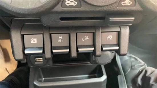 2020款铃木吉姆尼现车九月金秋特享优惠