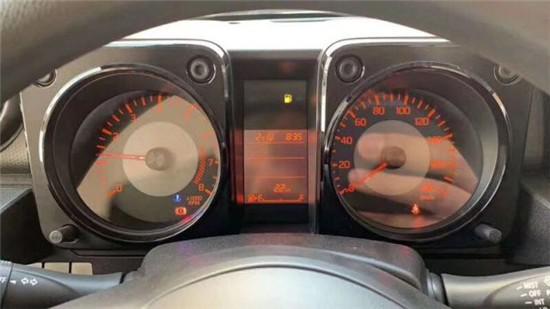 2020款铃木吉姆尼现车九月金秋特享优惠