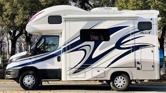 瑞弗s820双拓展房车容量智能能量冠军