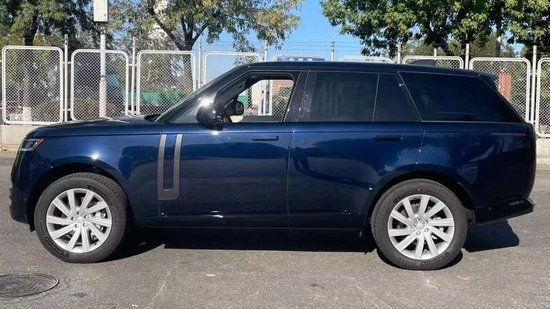 23款路虎揽胜标轴30t最新报价155万起