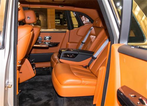 20款劳斯莱斯幻影加长5.9米感受驰聘自由