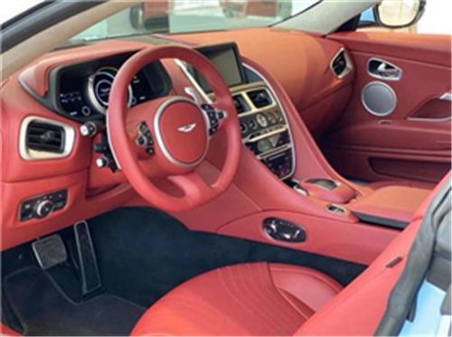 阿斯顿马丁DB11报价 奢华跑车私人定制