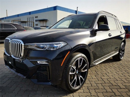 2021款宝马x7现车到店四月价格再降10万