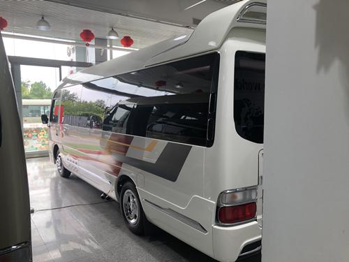 20款丰田考斯特裸车最低特惠价格39万起