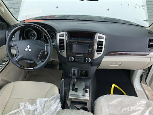 20款帕杰罗V97配置详解最新价格下调