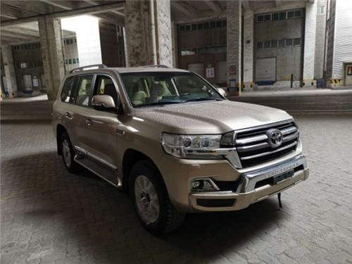 2020款丰田酷路泽4000配置详解天津价格