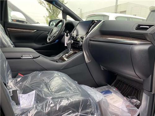 丰田埃尔法商务现车报价 奢华改装定制