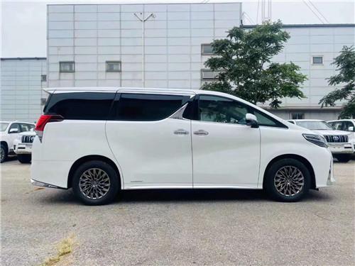 雷克萨斯LM300四座御世版 预定加价合理