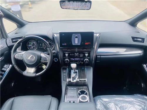 雷克萨斯LM300四座御世版 预定加价合理