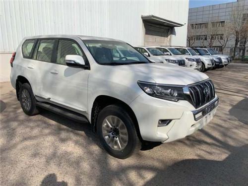 2020款丰田霸道2700最后一批现车44万起