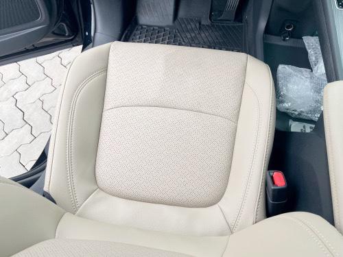 2021款丰田塞纳2.5油电混合动力到店