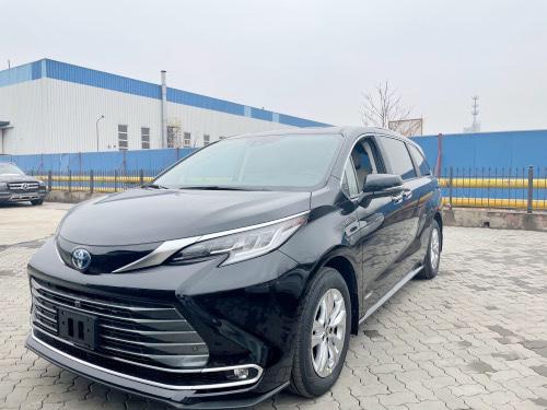 2021款丰田塞纳2.5油电混合动力到店