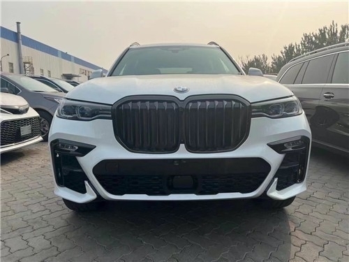 2021款宝马x7一降到底春节特惠98万