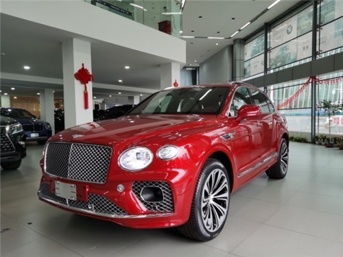 2022款宾利添越40v8限量首发版祥龙红