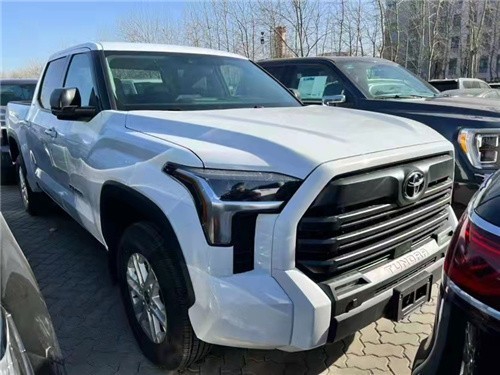 2022款丰田坦途全国落户50余万元提车