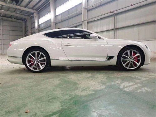 　　摄图：为本公司现车实拍图片（未经允许，切勿转载）