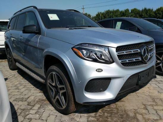 17款奔驰gls550现车优惠颜色多震撼促销