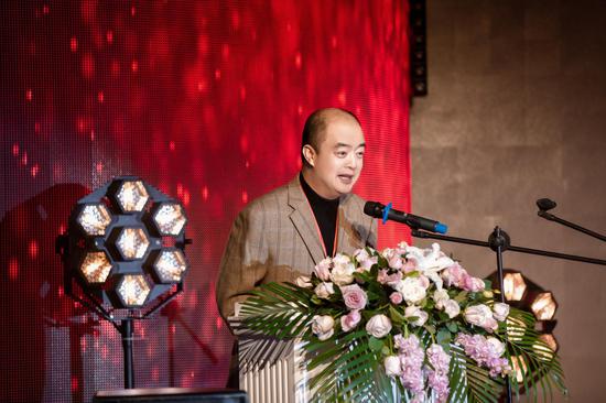 王逸夫先生致开幕词