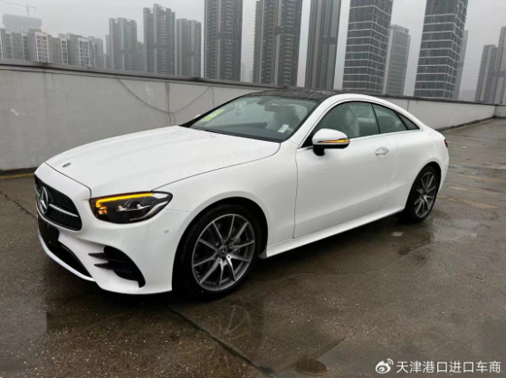 全新奔驰e300两门轿跑现车优惠促销中