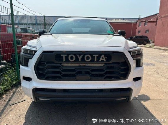 23款丰田红杉豪华舒适港口现车92万起售