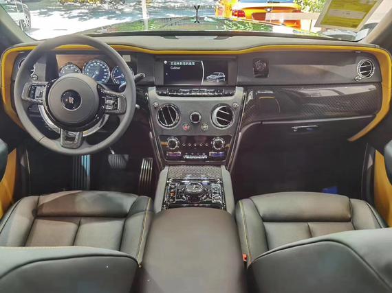 劳斯莱斯幻影报价庞然大物世界为之静止