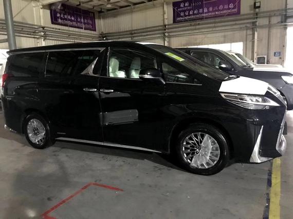 20款进口商务MPV雷克萨斯LM300h优惠大