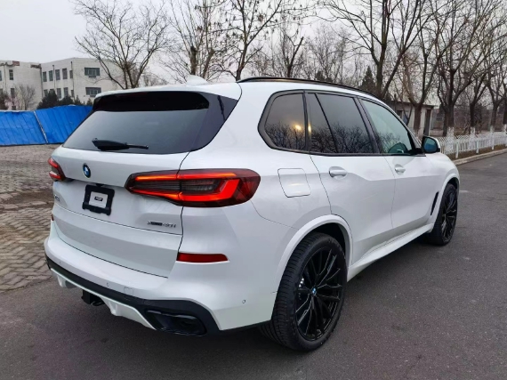 2021款进口宝马x5现车抵港60万起五一提