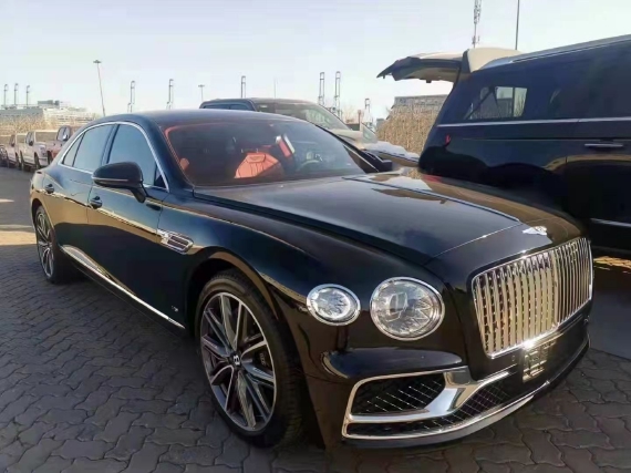 2021款欧版宾利飞驰全区最低价降达30万