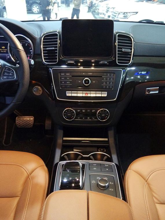 17款奔驰gls400现车到店豪华霸气港口降价