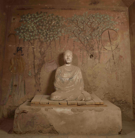 莫高窟17窟(藏经洞)内景