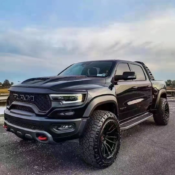 道奇公羊62t霸王龙皮卡现车陆地飞行器