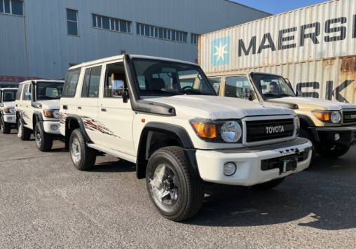 丰田酷路泽lc76真皮铝轮绞盘涉水售价