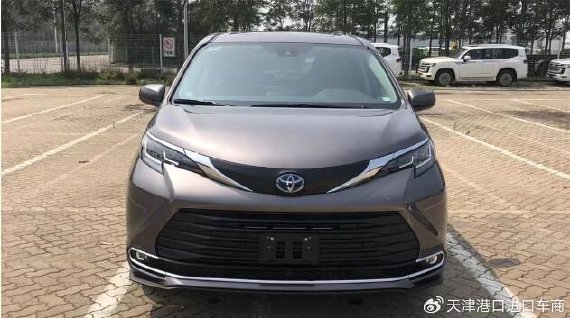 2023款丰田塞纳3.5XLE墨版现车最低报价