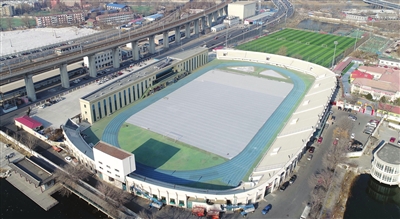 日前,坐落于本市火车头体育场的河北区体育中心建成并投入使用,该中心
