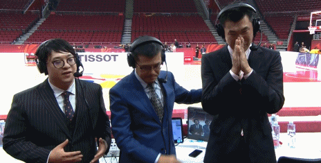 男篮加时惜败 王仕鹏控制不了情绪掩面而泣