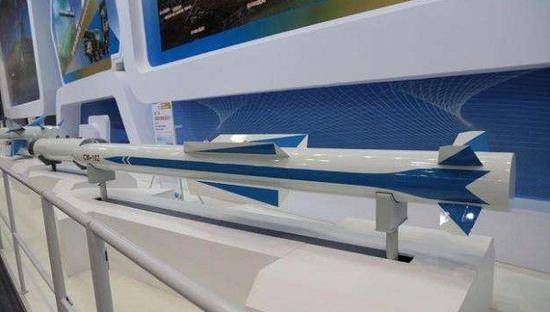 中国cm-102反辐射导弹