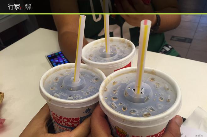 自驾草原天路 见证最后的秋天童话