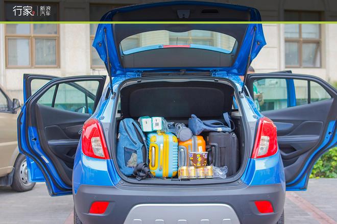 自驾草原天路 见证最后的秋天童话