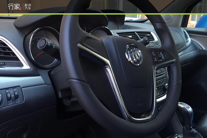 自驾草原天路 见证最后的秋天童话