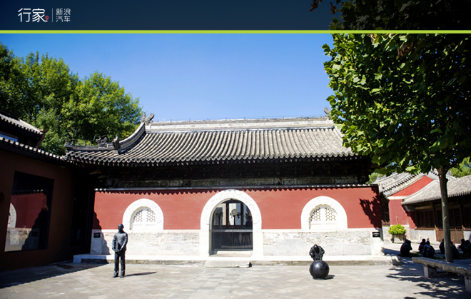 行家：高气质美女带您逛胡同品美食