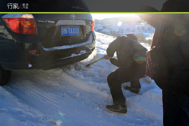 老汉推车？自驾游变身冰雪魔鬼训练营！