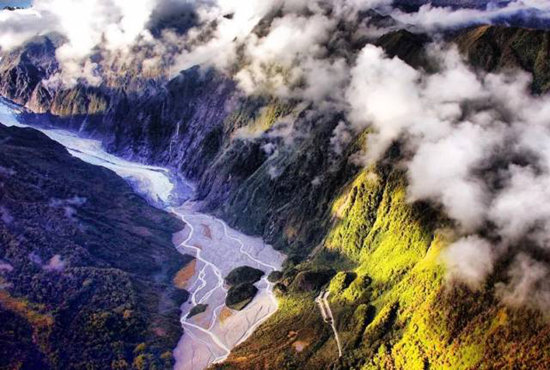 探索世界！2016年全球十大最佳自驾游路线 