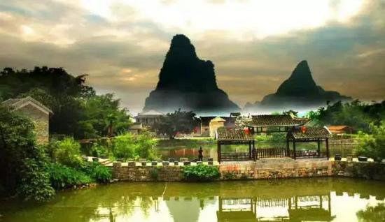 陪着爱人，自驾完这几座古镇，此生完美！