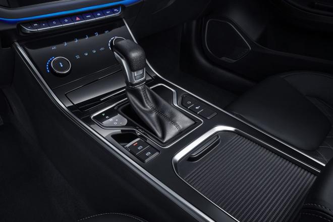 2018成都车展：奇瑞艾瑞泽GX正式开启预售