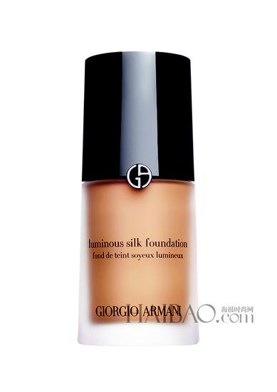 阿玛尼彩妆 (Giorgio Armani Cosmetics) 柔亮自然粉底液