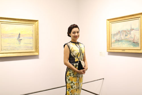 知名主持人张蒙晰应法国娇兰之邀光临莫奈特展此次莫奈特展旨在打开