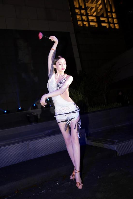 昕薇专属模特：邵伟诗 拉丁舞表演