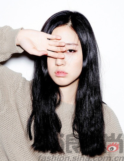 乌黑亮丽的发质